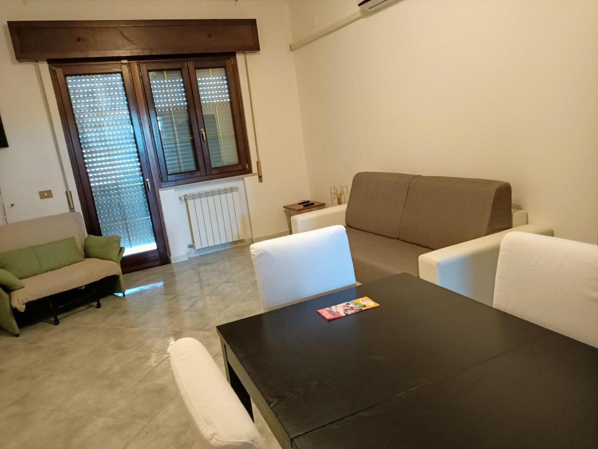 Modular King Suite - Intera Suite Vicino Aeroporto E Fiera Di Roma Fiumicino Exterior foto